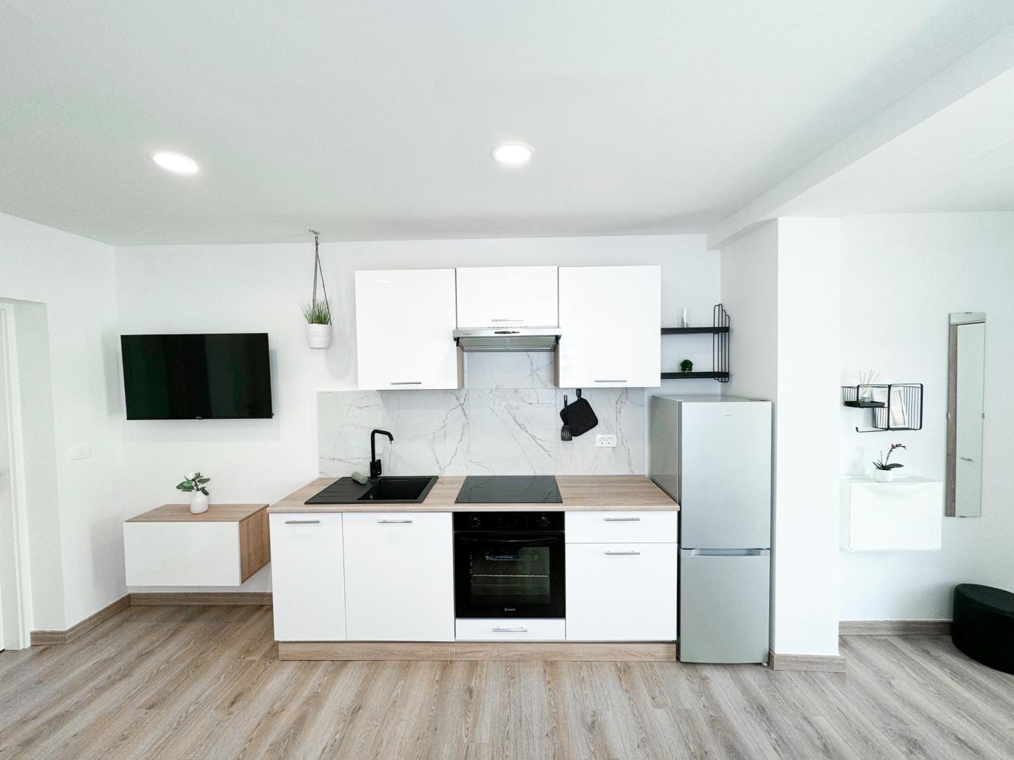 The Pinot'S Apartments Koper Exterior photo