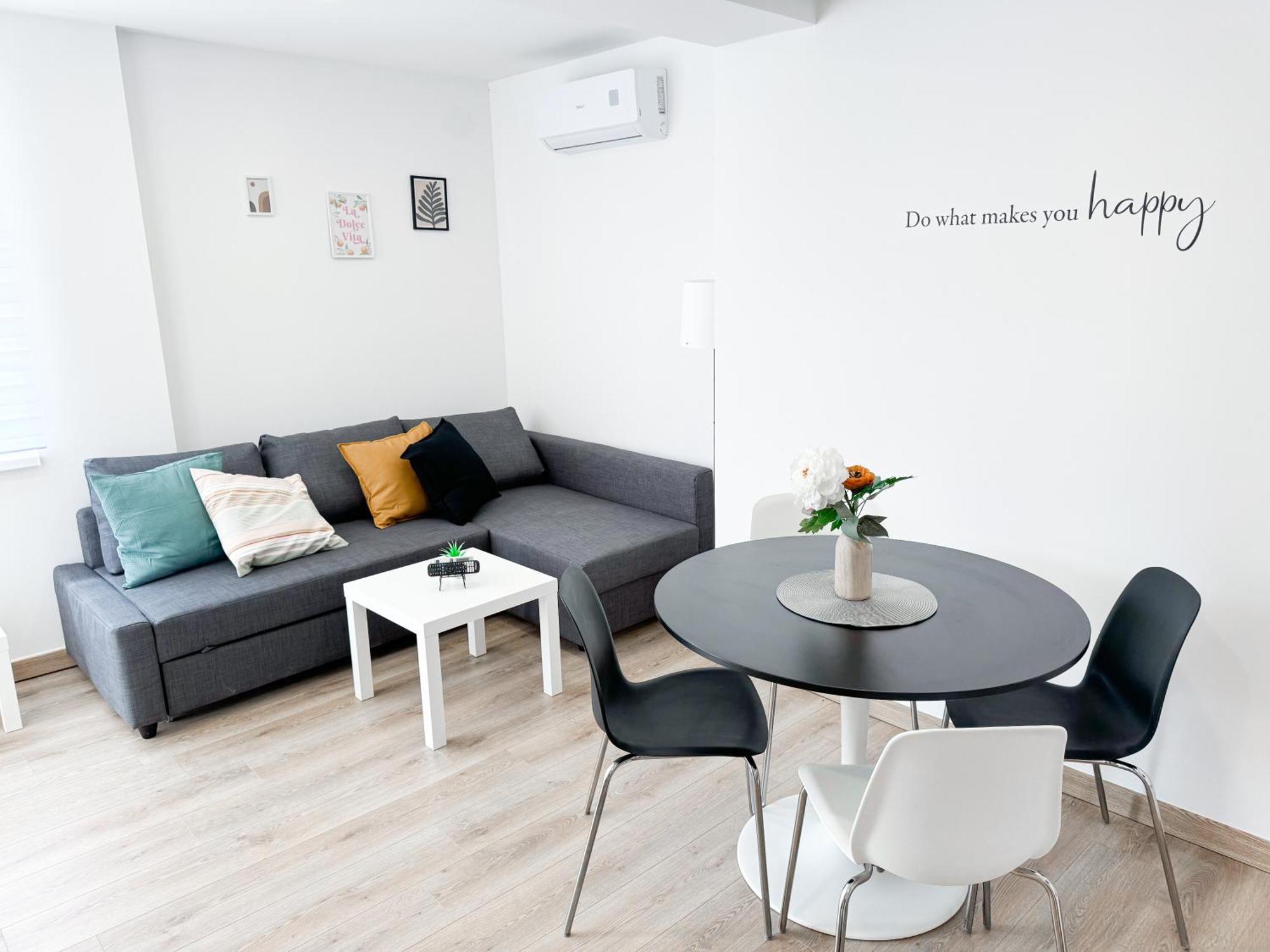 The Pinot'S Apartments Koper Exterior photo